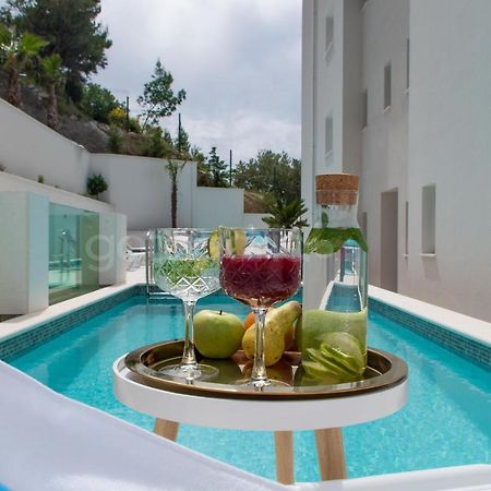 Villa Smaragd - Opal - Luxury Apt With Shared Pool And Private Hot Tub Макарська Екстер'єр фото